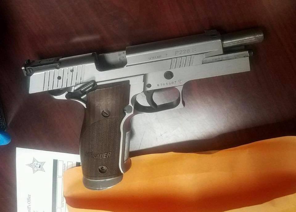 Five Juveniles confronted in Ft Pierce. Guns found.